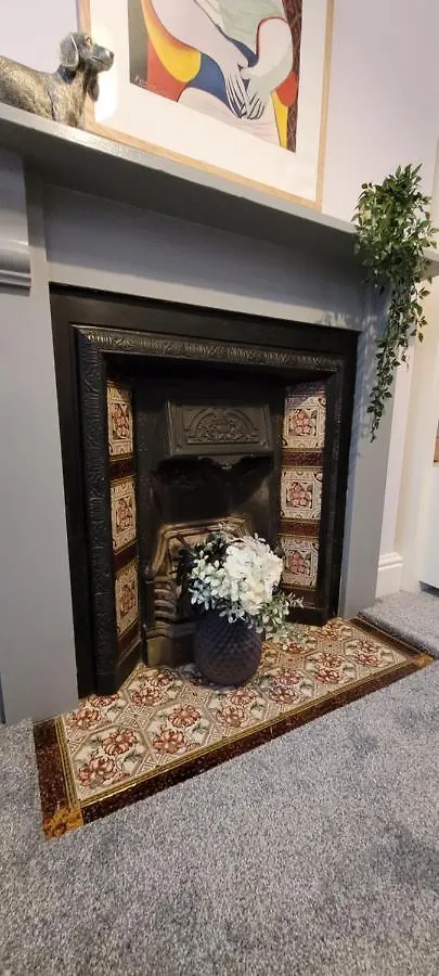 Hartoft St - 2 Bed Near River York