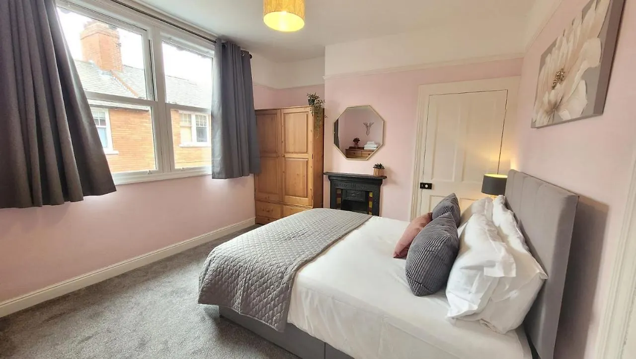 Hartoft St - 2 Bed Near River York Dom wakacyjny