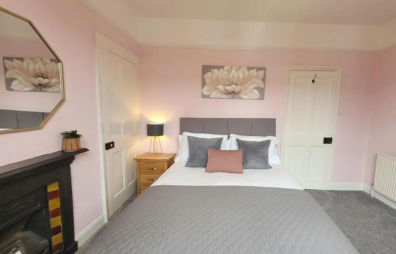 Dom wakacyjny Hartoft St - 2 Bed Near River York